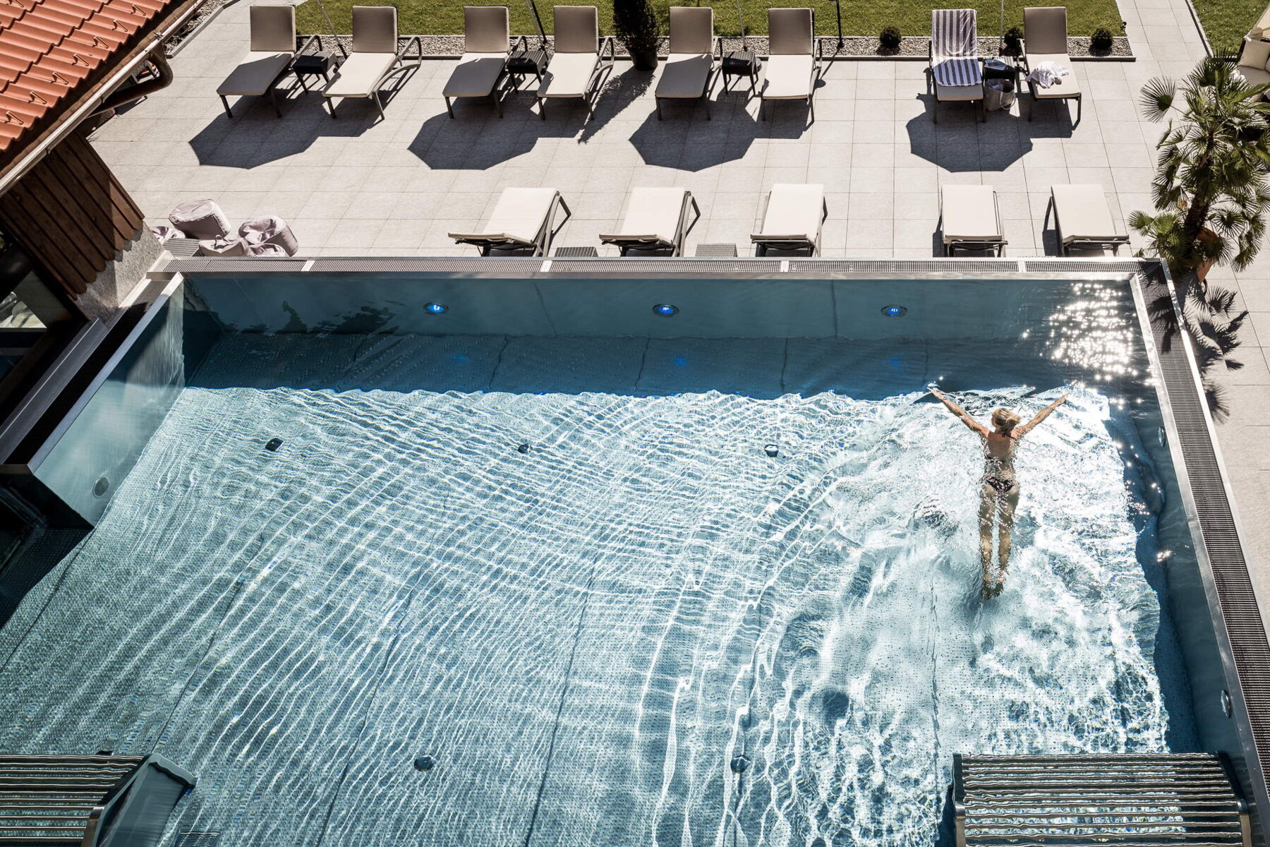 Outdoor-Pool von Posthotel Kassl